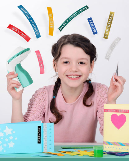 Memoking Etiqueteuse Etiqueteuse 3D E975 avec 6 Rouleaux d'étiquettes à gaufrer, étiqueteuse Manuelle avec gaufrage, étiqueteuse Portable pour l'organisation, Le Bricolage (£/€, Ä, Ö, Ü)